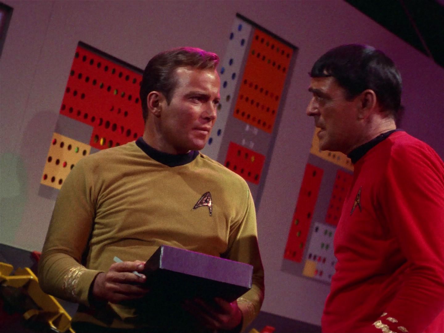 ariane179254_StarTrek_1x04_TheNakedTime_2230.jpg