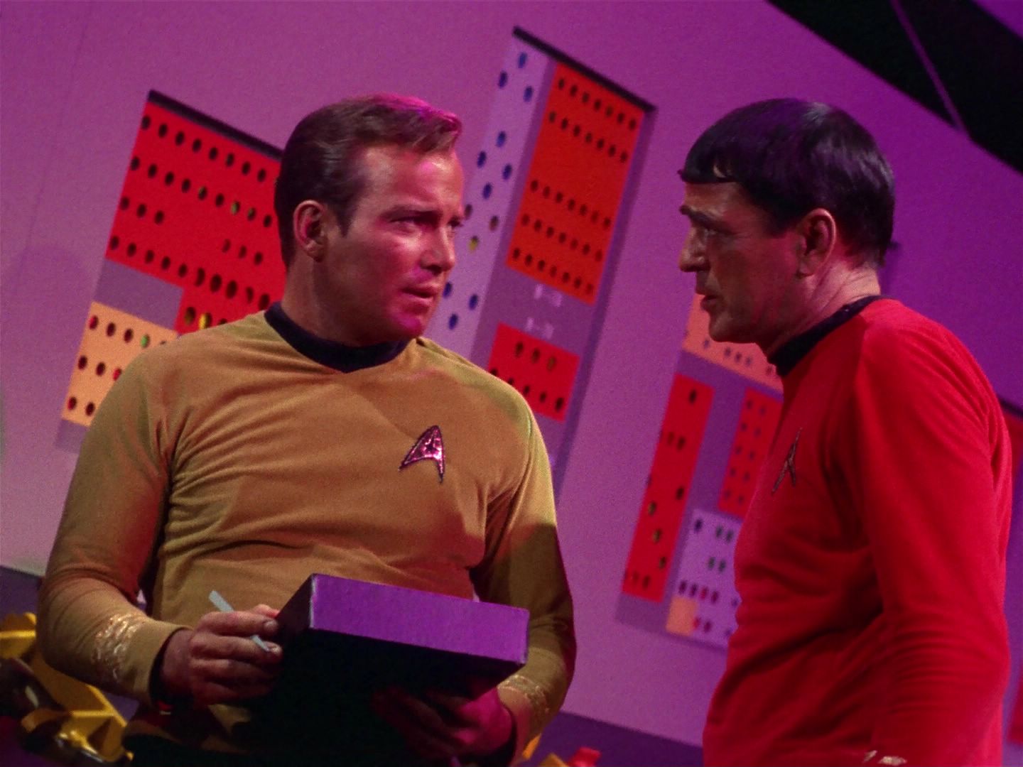 ariane179254_StarTrek_1x04_TheNakedTime_2232.jpg