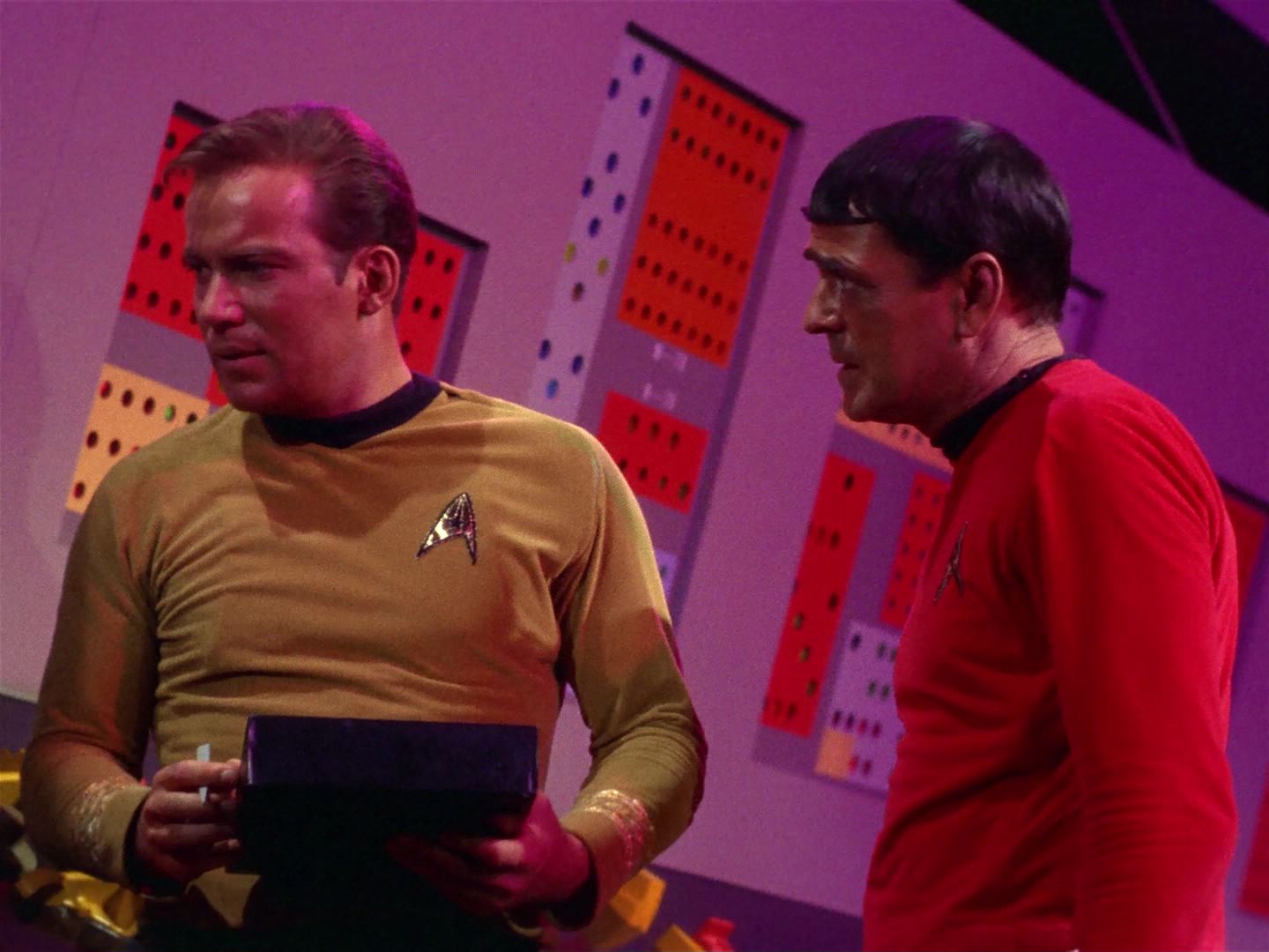 ariane179254_StarTrek_1x04_TheNakedTime_2235.jpg
