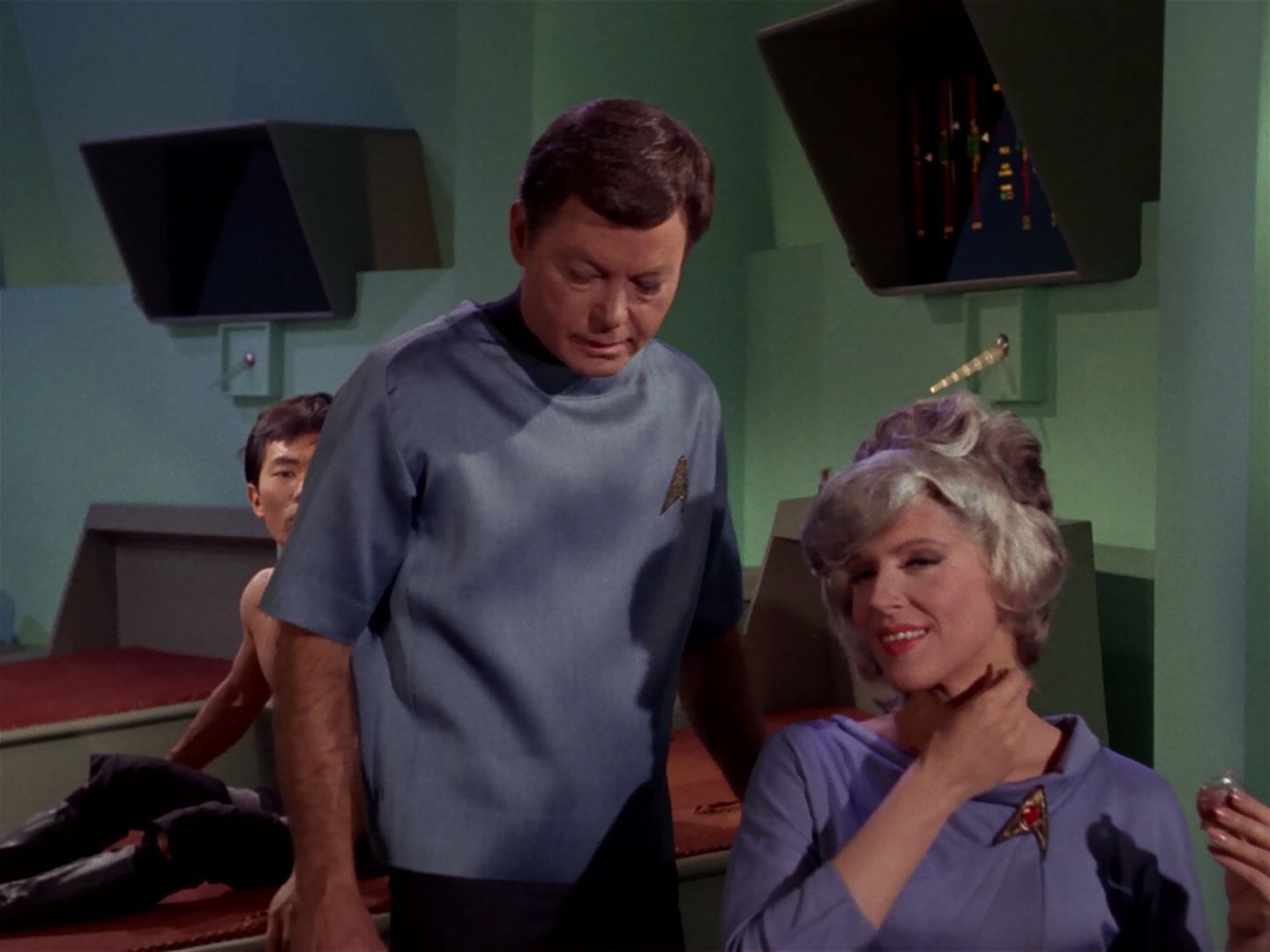 ariane179254_StarTrek_1x04_TheNakedTime_2249.jpg