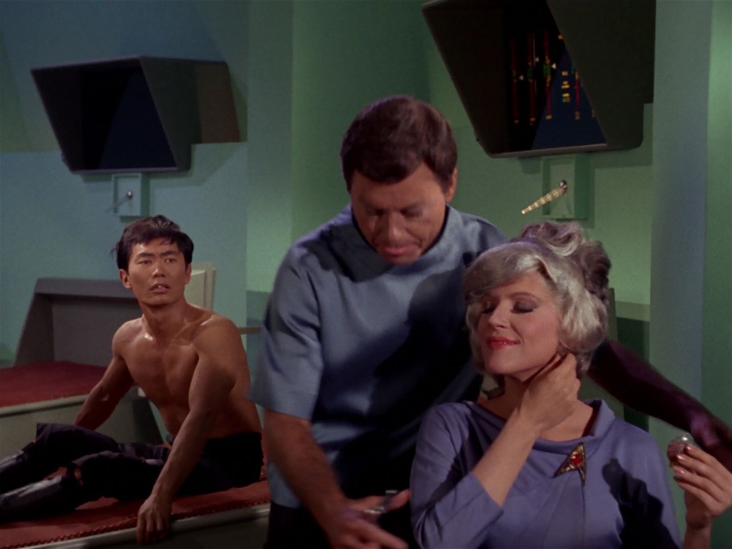 ariane179254_StarTrek_1x04_TheNakedTime_2251.jpg