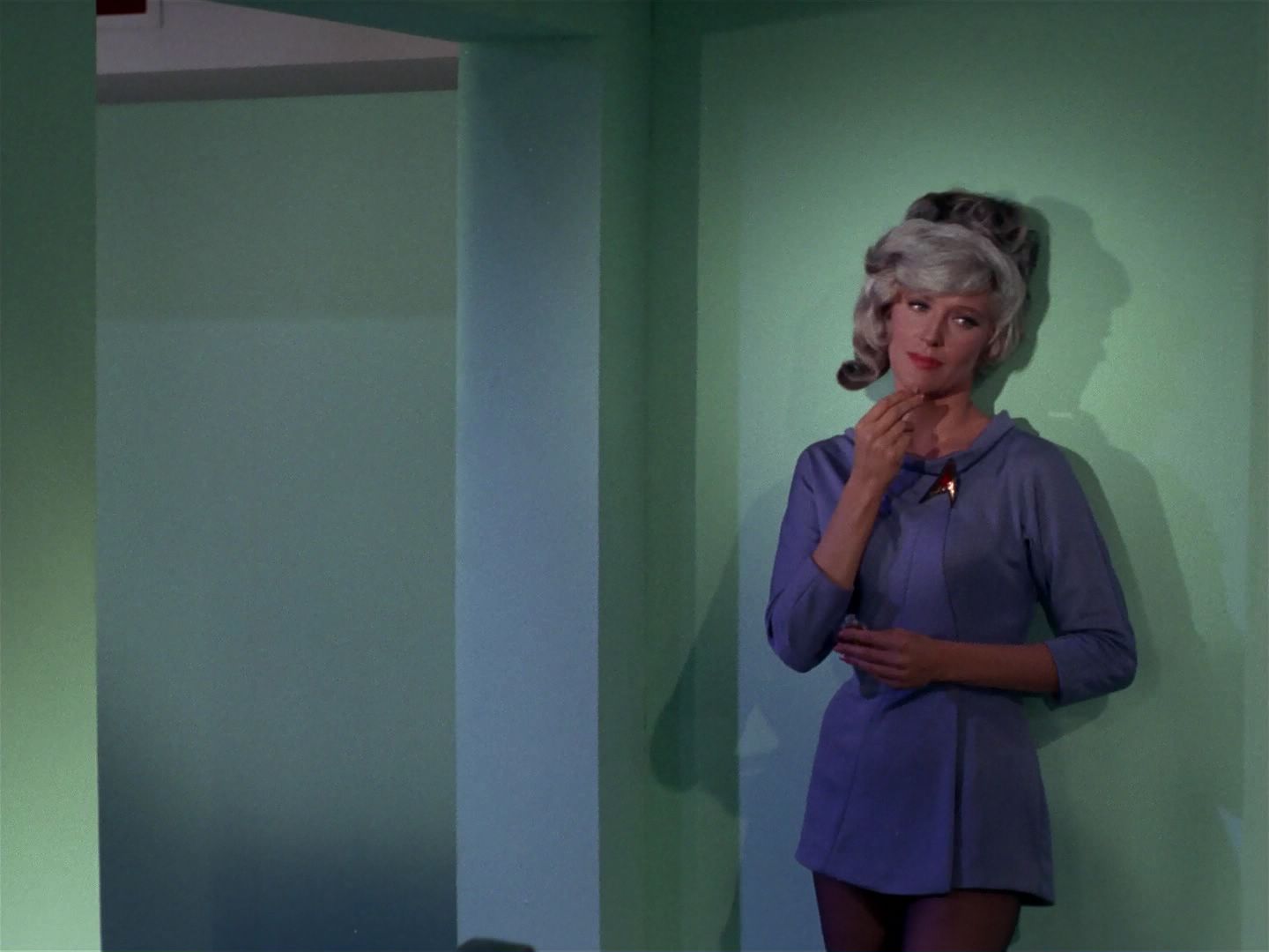 ariane179254_StarTrek_1x04_TheNakedTime_2272.jpg