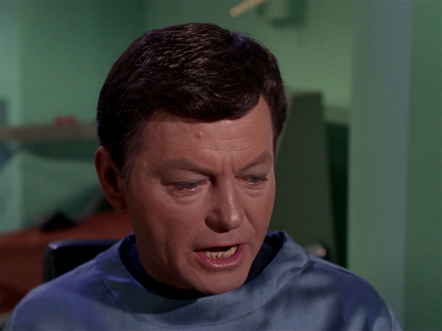 ariane179254_StarTrek_1x04_TheNakedTime_2274.jpg