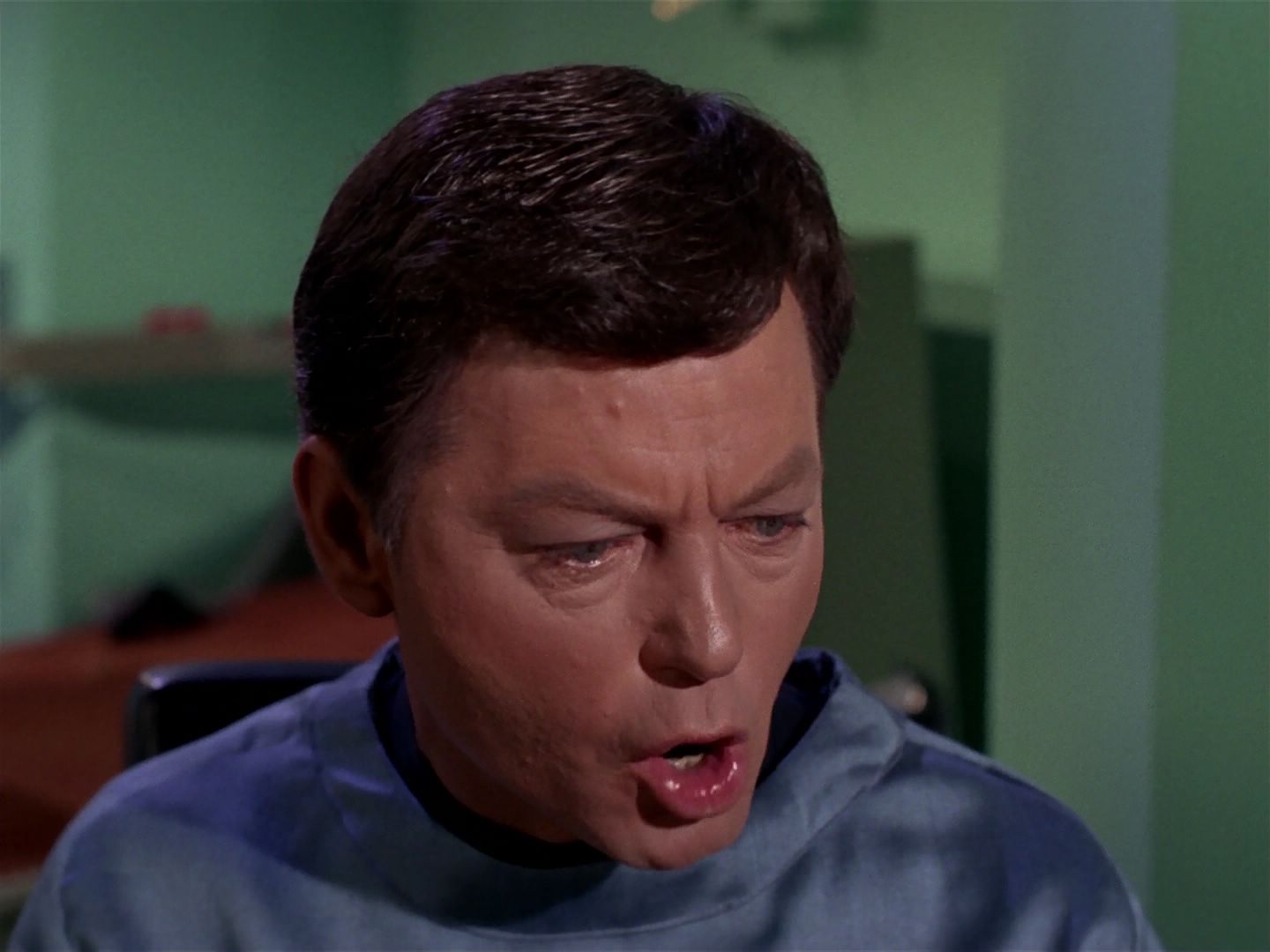 ariane179254_StarTrek_1x04_TheNakedTime_2276.jpg