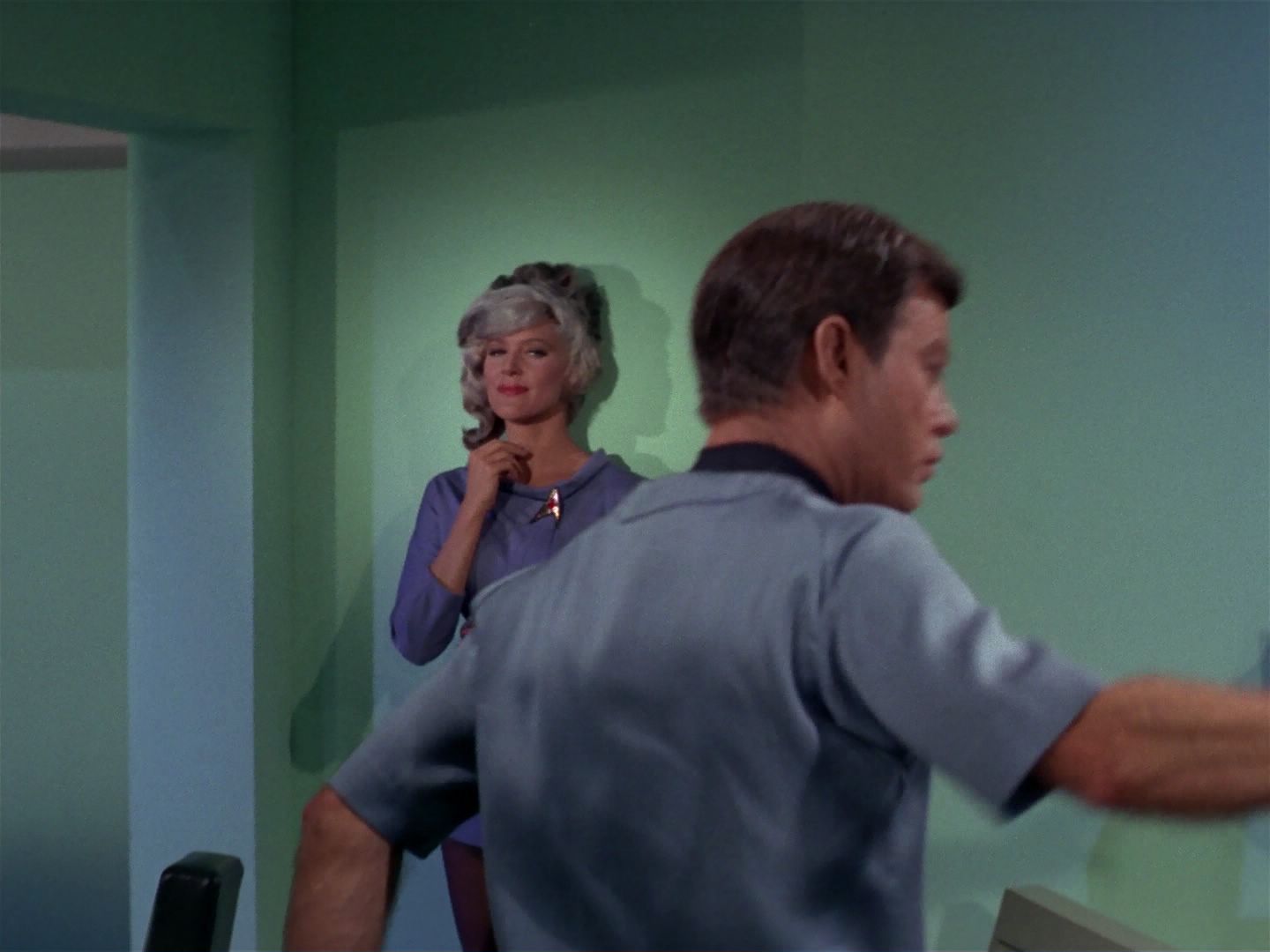 ariane179254_StarTrek_1x04_TheNakedTime_2280.jpg