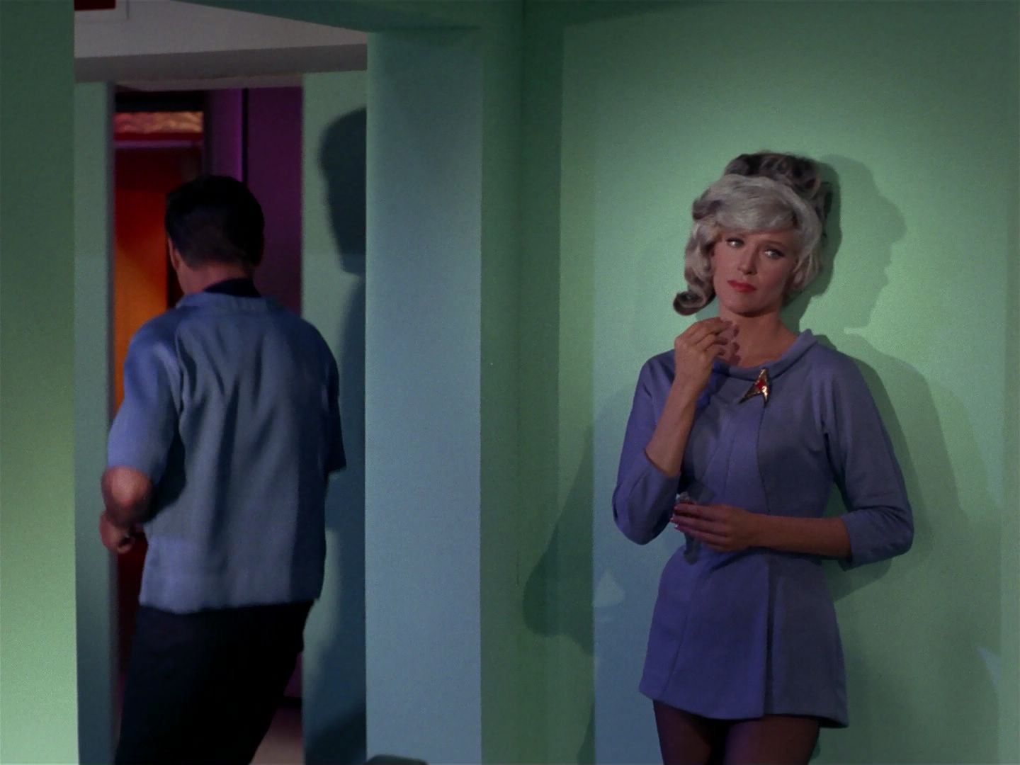 ariane179254_StarTrek_1x04_TheNakedTime_2281.jpg