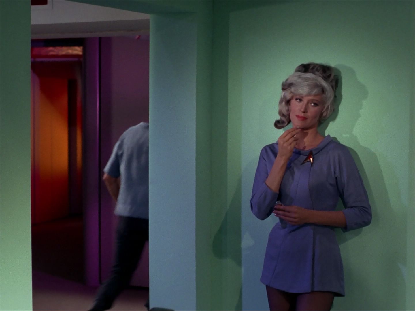 ariane179254_StarTrek_1x04_TheNakedTime_2282.jpg