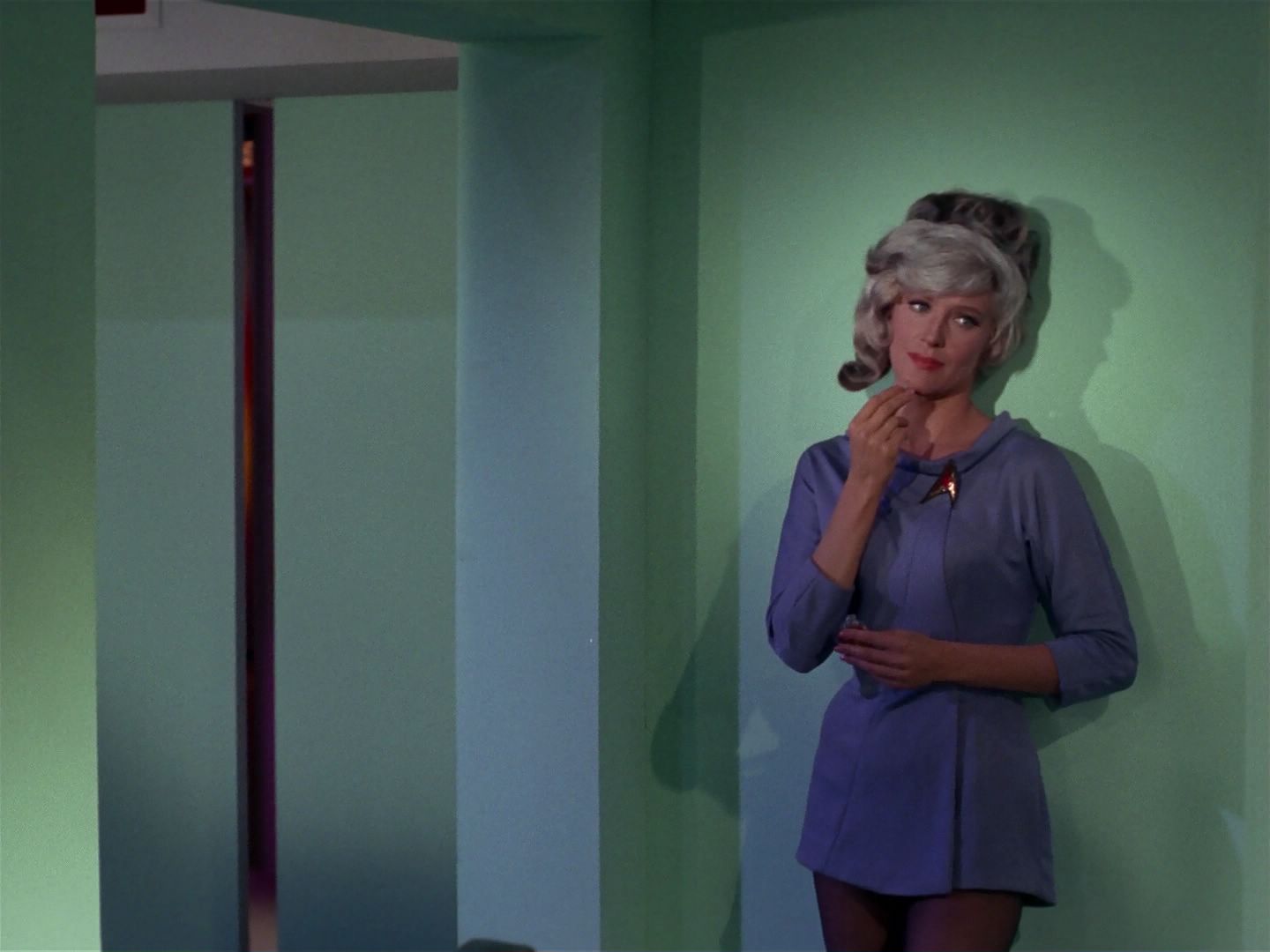 ariane179254_StarTrek_1x04_TheNakedTime_2283.jpg