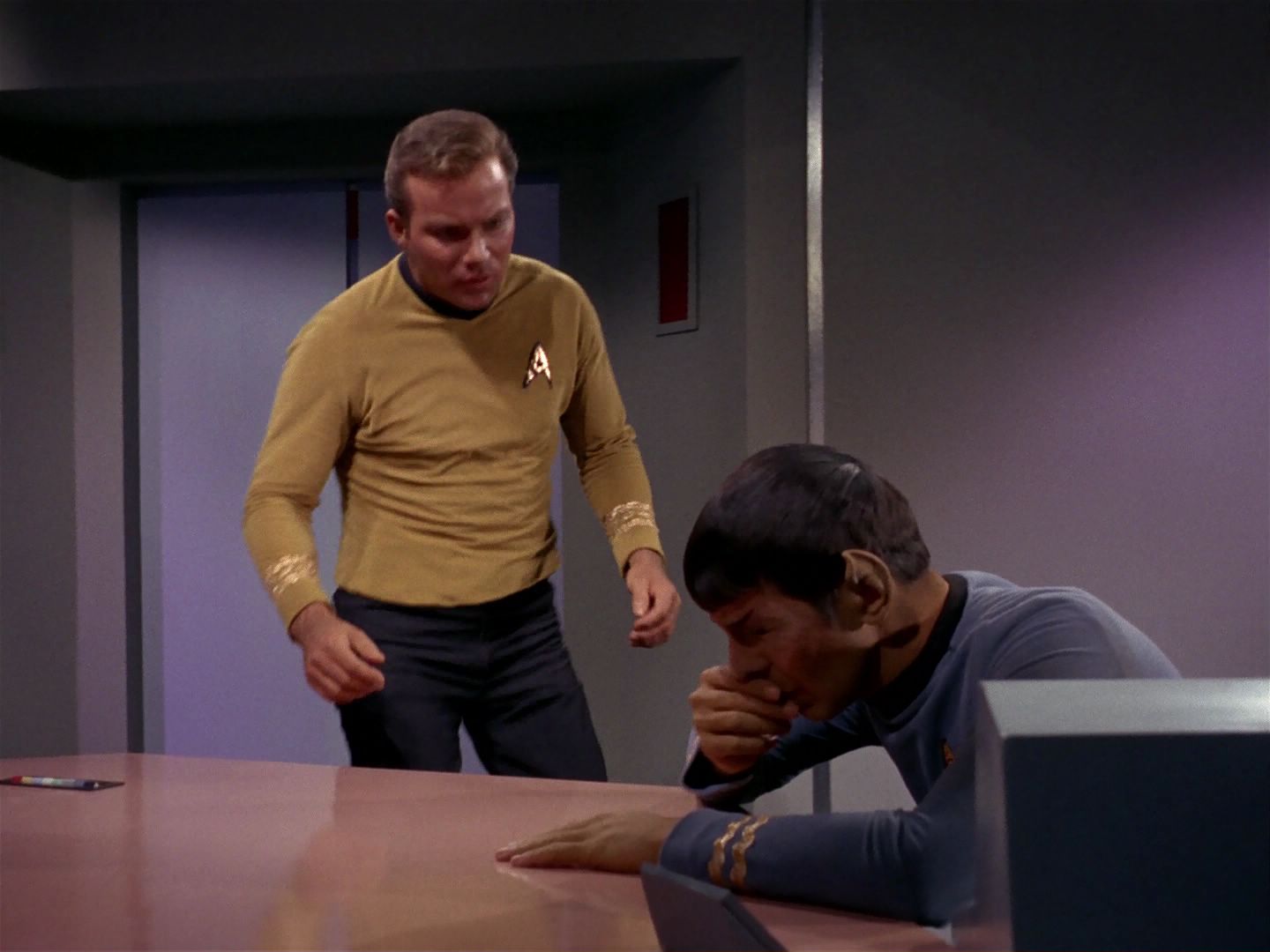 ariane179254_StarTrek_1x04_TheNakedTime_2291.jpg