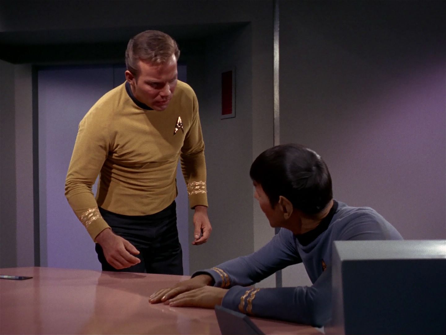 ariane179254_StarTrek_1x04_TheNakedTime_2292.jpg