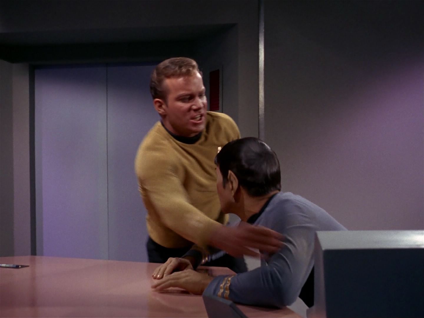 ariane179254_StarTrek_1x04_TheNakedTime_2306.jpg