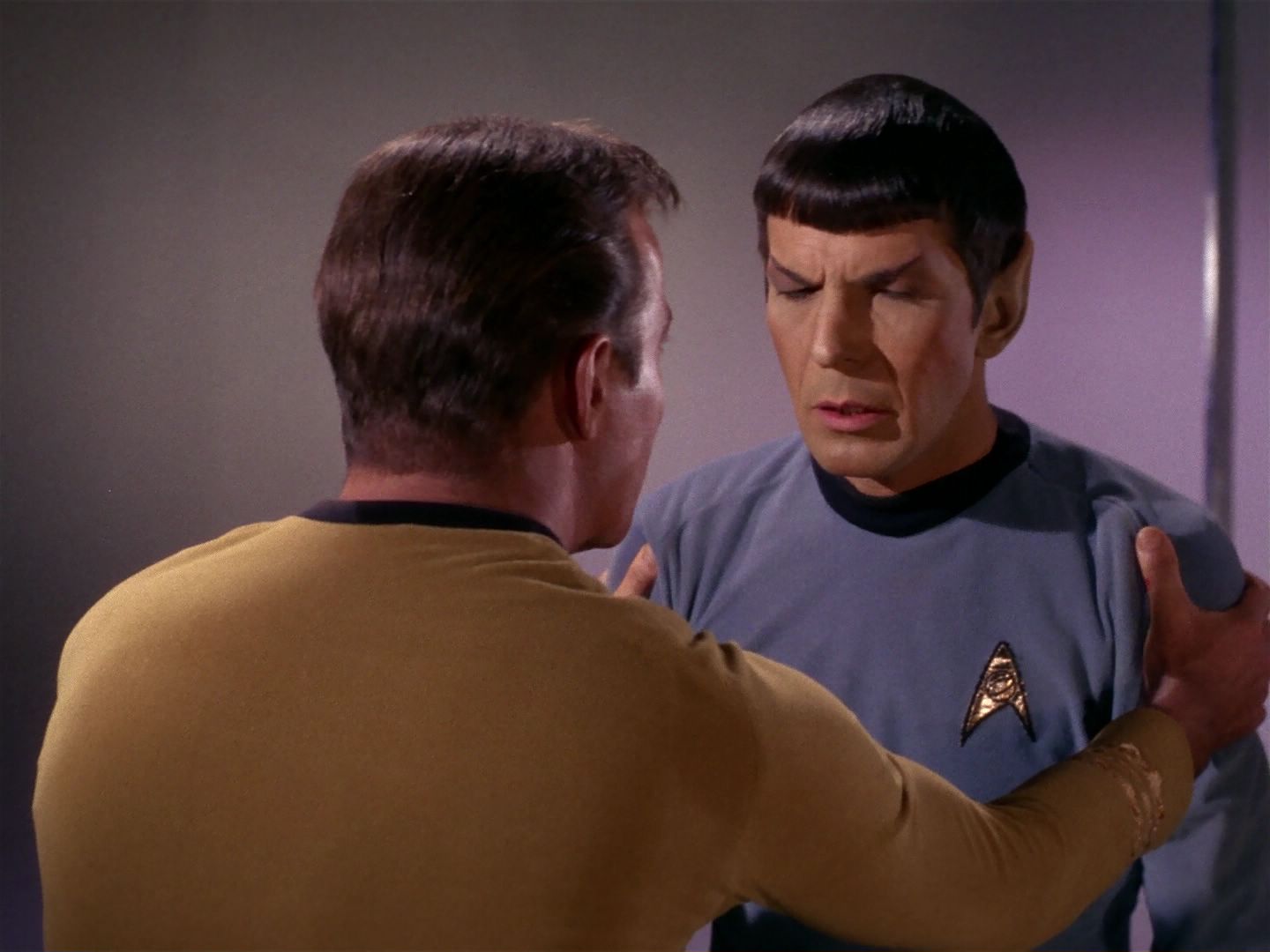 ariane179254_StarTrek_1x04_TheNakedTime_2309.jpg
