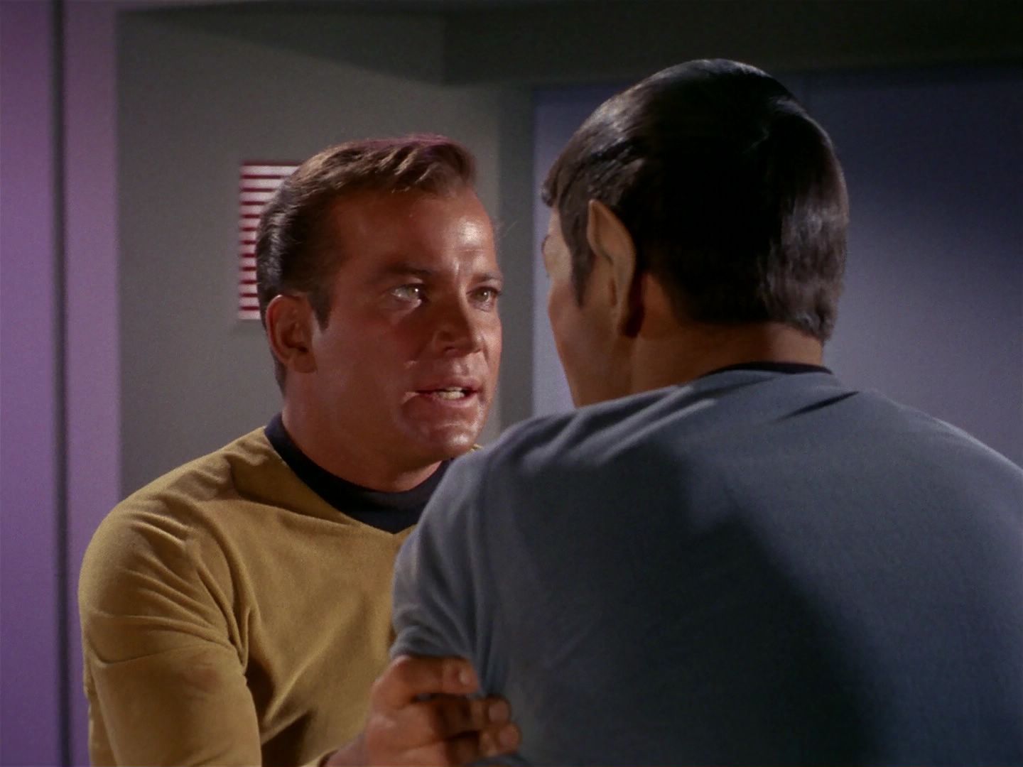ariane179254_StarTrek_1x04_TheNakedTime_2314.jpg