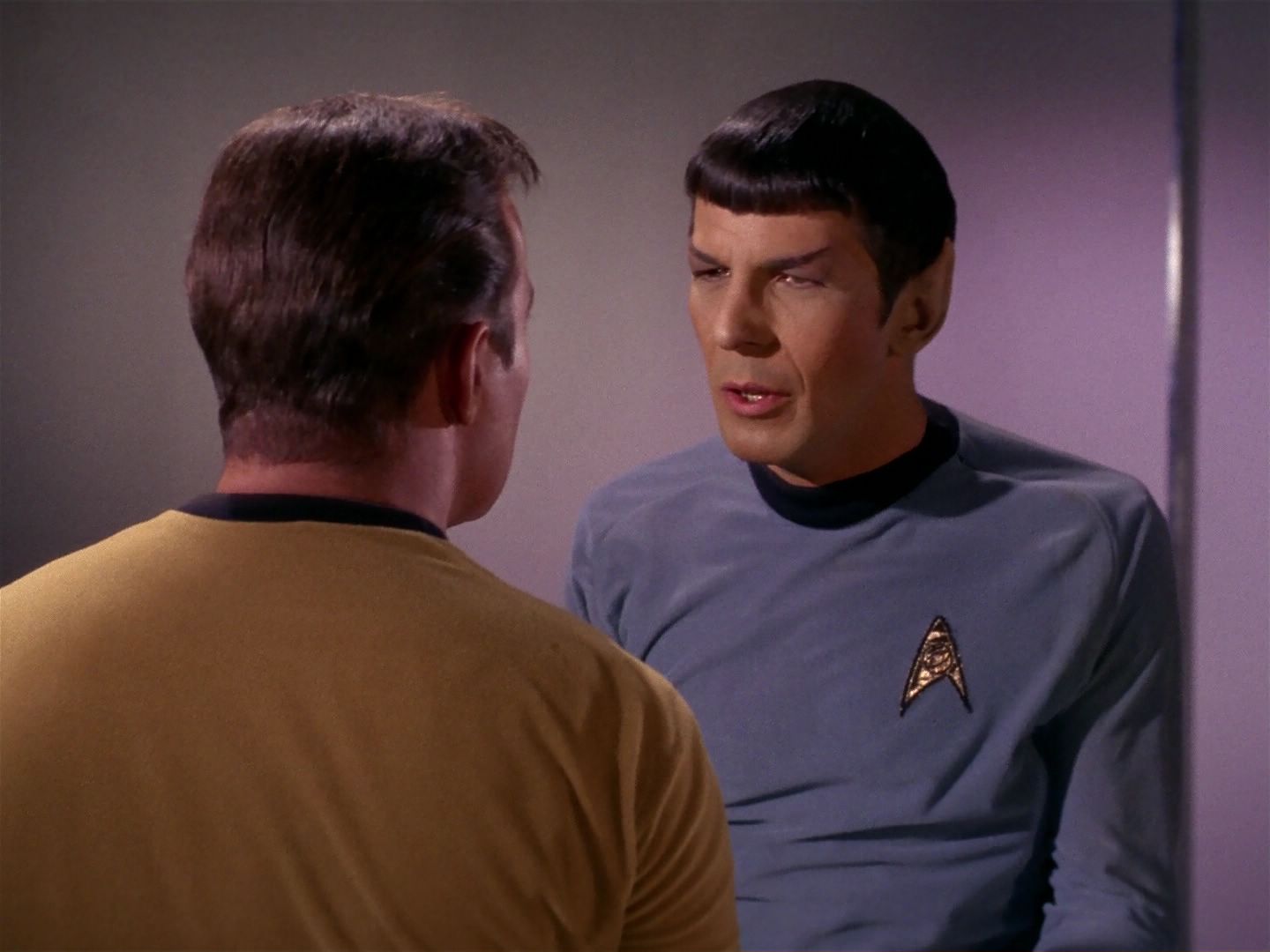ariane179254_StarTrek_1x04_TheNakedTime_2323.jpg