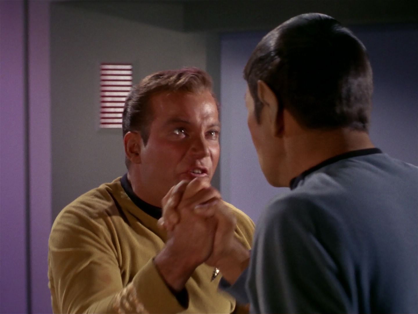 ariane179254_StarTrek_1x04_TheNakedTime_2328.jpg
