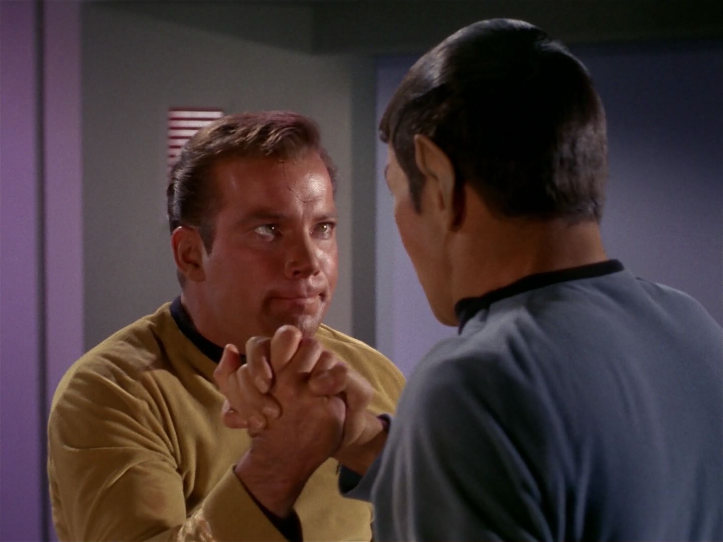 ariane179254_StarTrek_1x04_TheNakedTime_2331.jpg