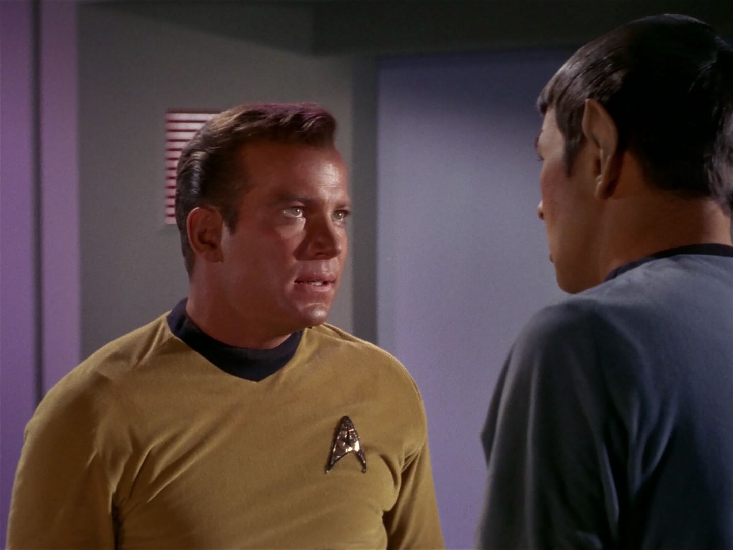 ariane179254_StarTrek_1x04_TheNakedTime_2335.jpg