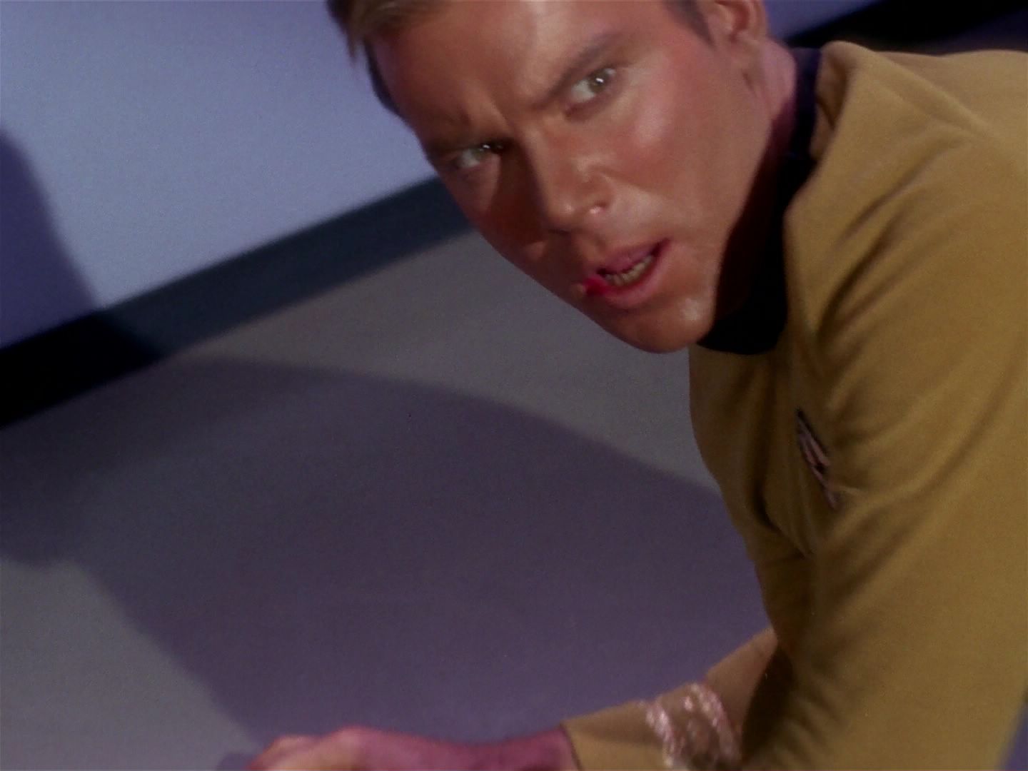 ariane179254_StarTrek_1x04_TheNakedTime_2346.jpg