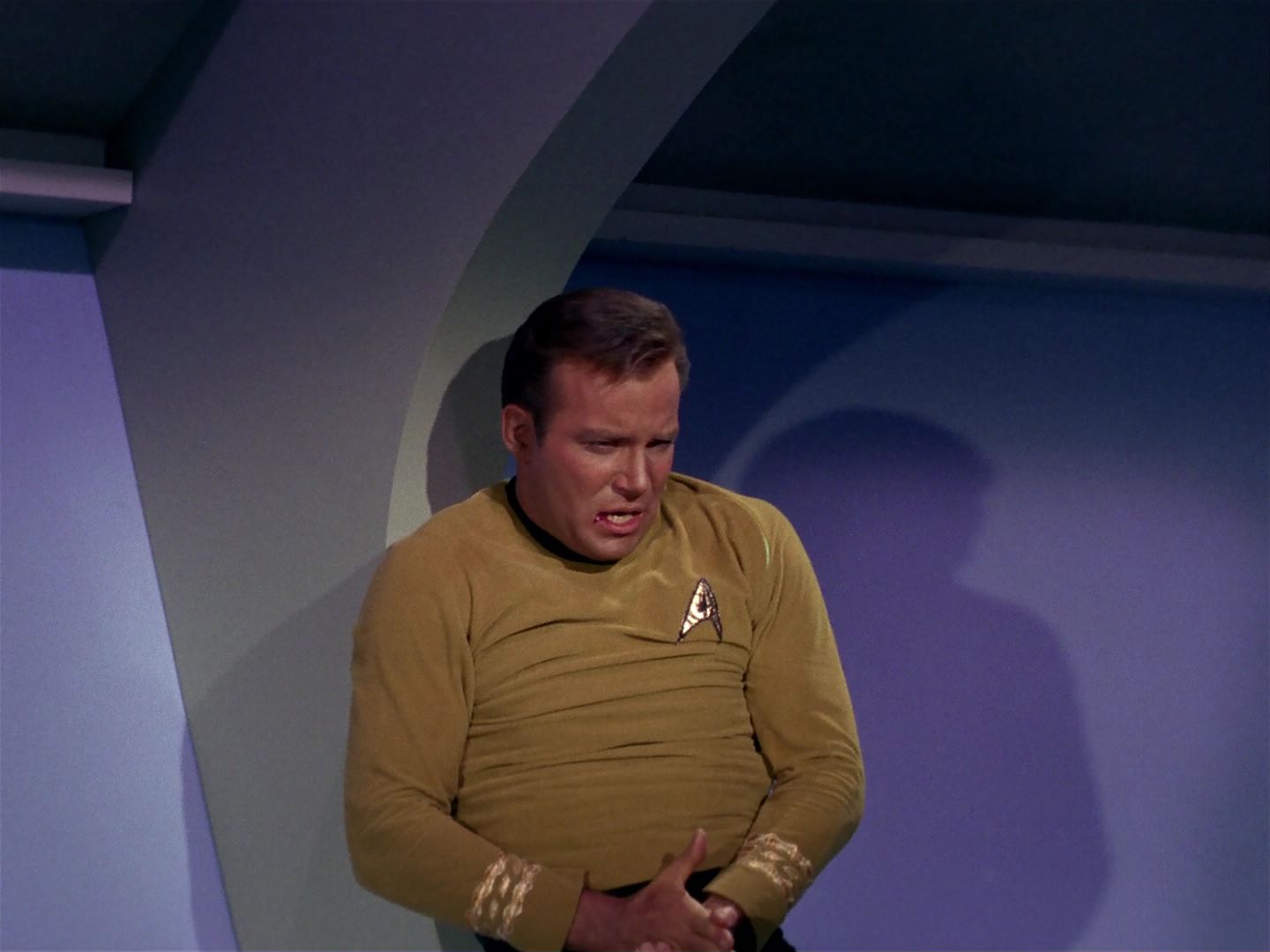 ariane179254_StarTrek_1x04_TheNakedTime_2434.jpg