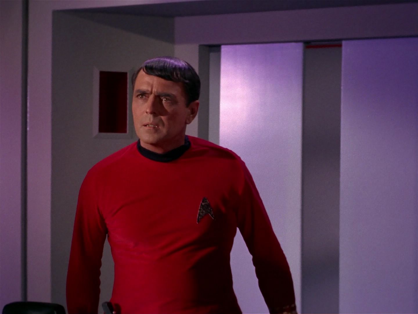 ariane179254_StarTrek_1x04_TheNakedTime_2447.jpg