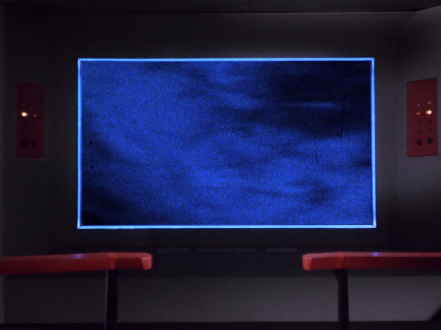 ariane179254_StarTrek_1x04_TheNakedTime_2529.jpg