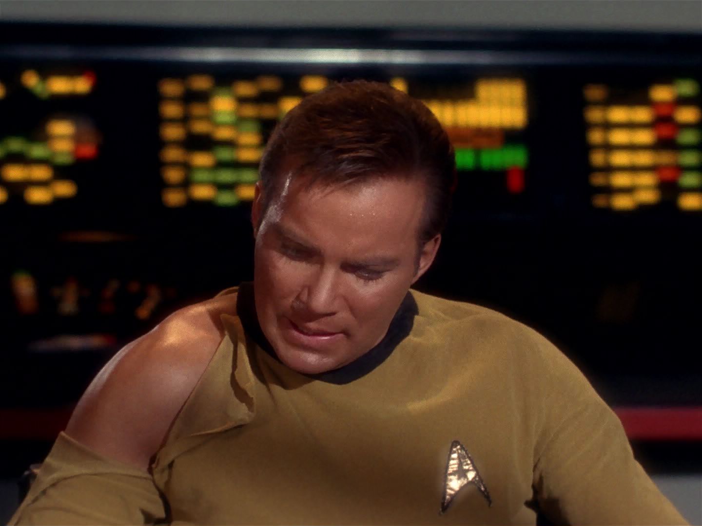 ariane179254_StarTrek_1x04_TheNakedTime_2562.jpg