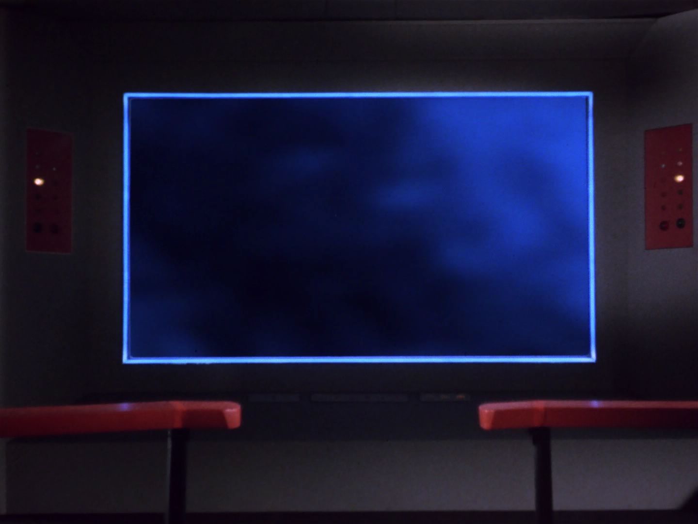 ariane179254_StarTrek_1x04_TheNakedTime_2591.jpg