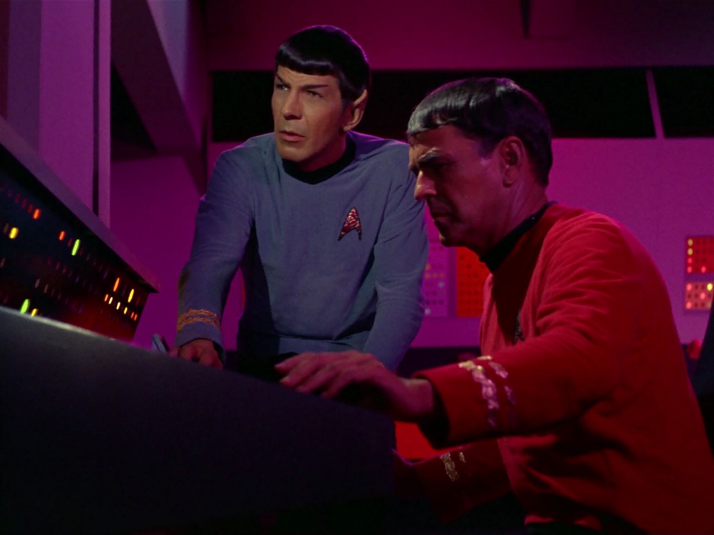ariane179254_StarTrek_1x04_TheNakedTime_2593.jpg