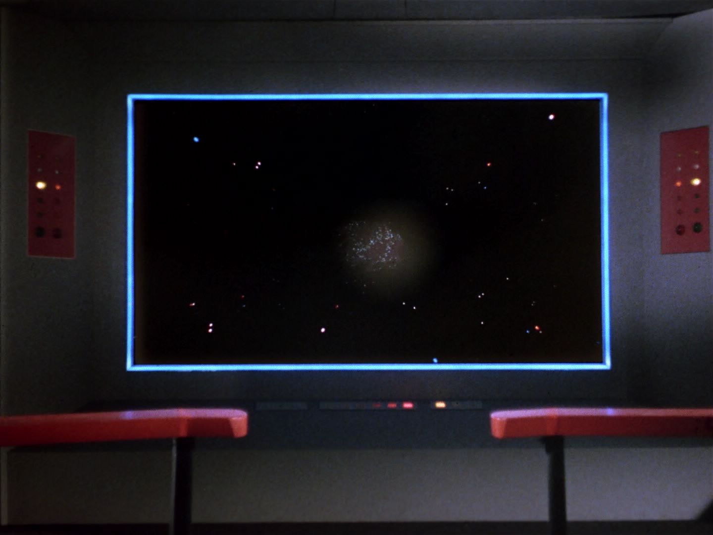 ariane179254_StarTrek_1x04_TheNakedTime_2679.jpg