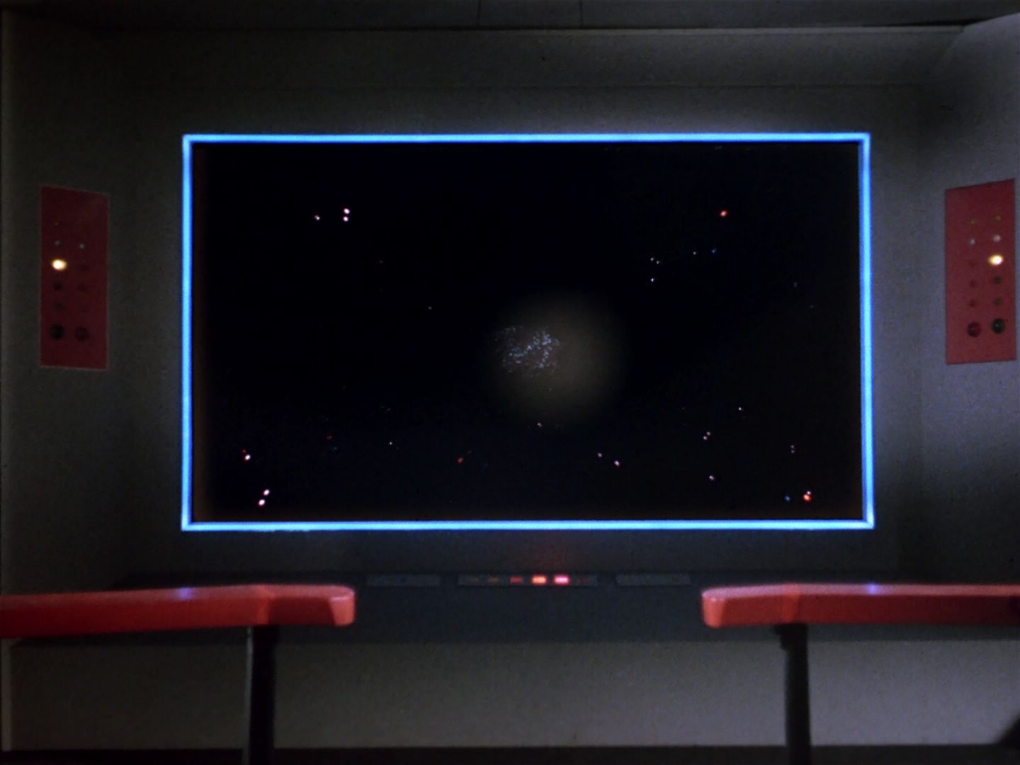 ariane179254_StarTrek_1x04_TheNakedTime_2695.jpg