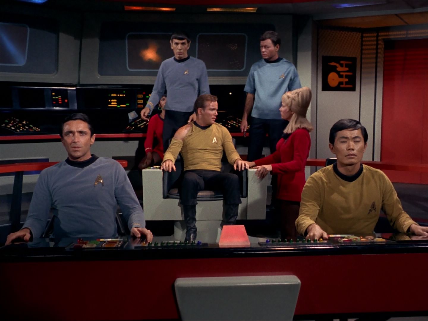 ariane179254_StarTrek_1x04_TheNakedTime_2699.jpg
