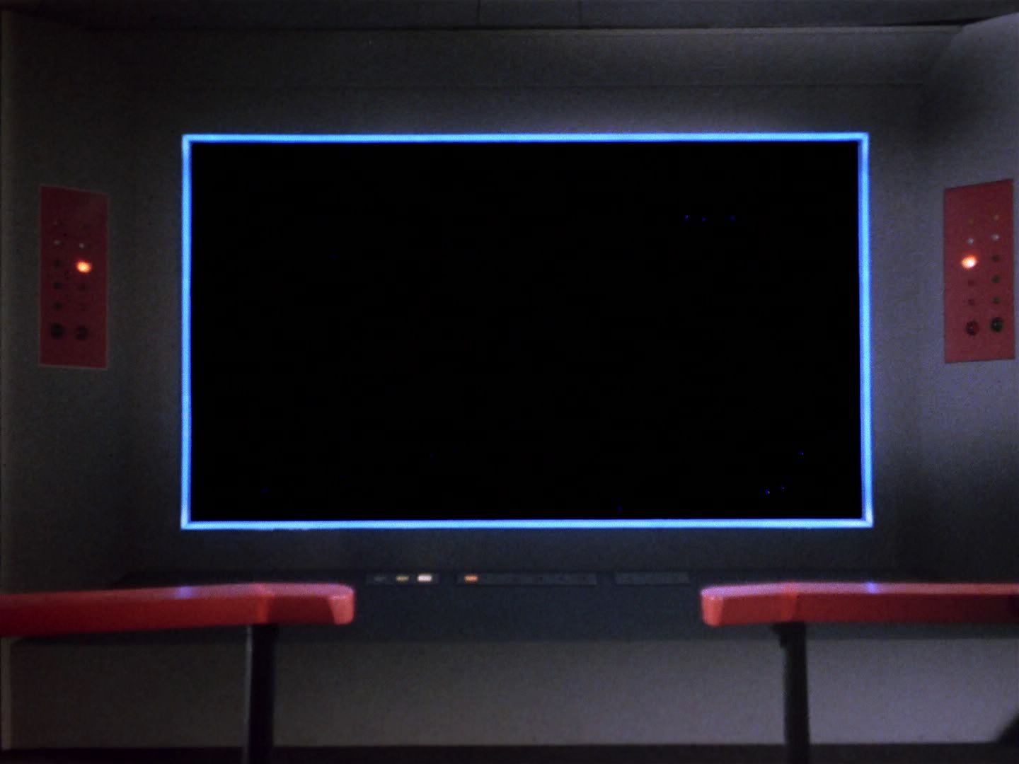 ariane179254_StarTrek_1x04_TheNakedTime_2765.jpg