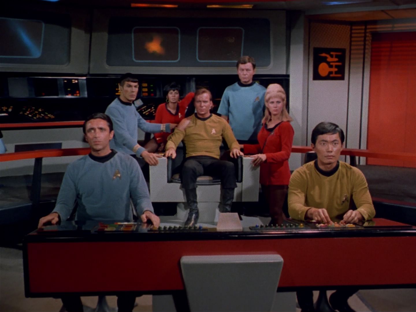 ariane179254_StarTrek_1x04_TheNakedTime_2827.jpg