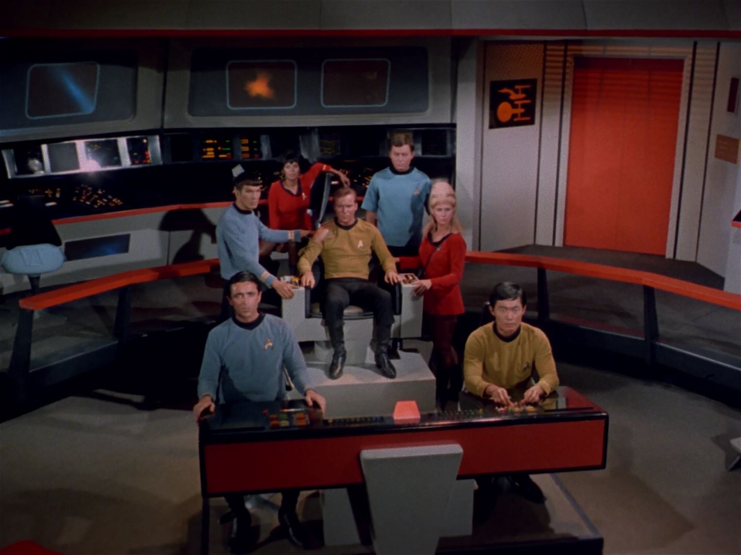 ariane179254_StarTrek_1x04_TheNakedTime_2831.jpg