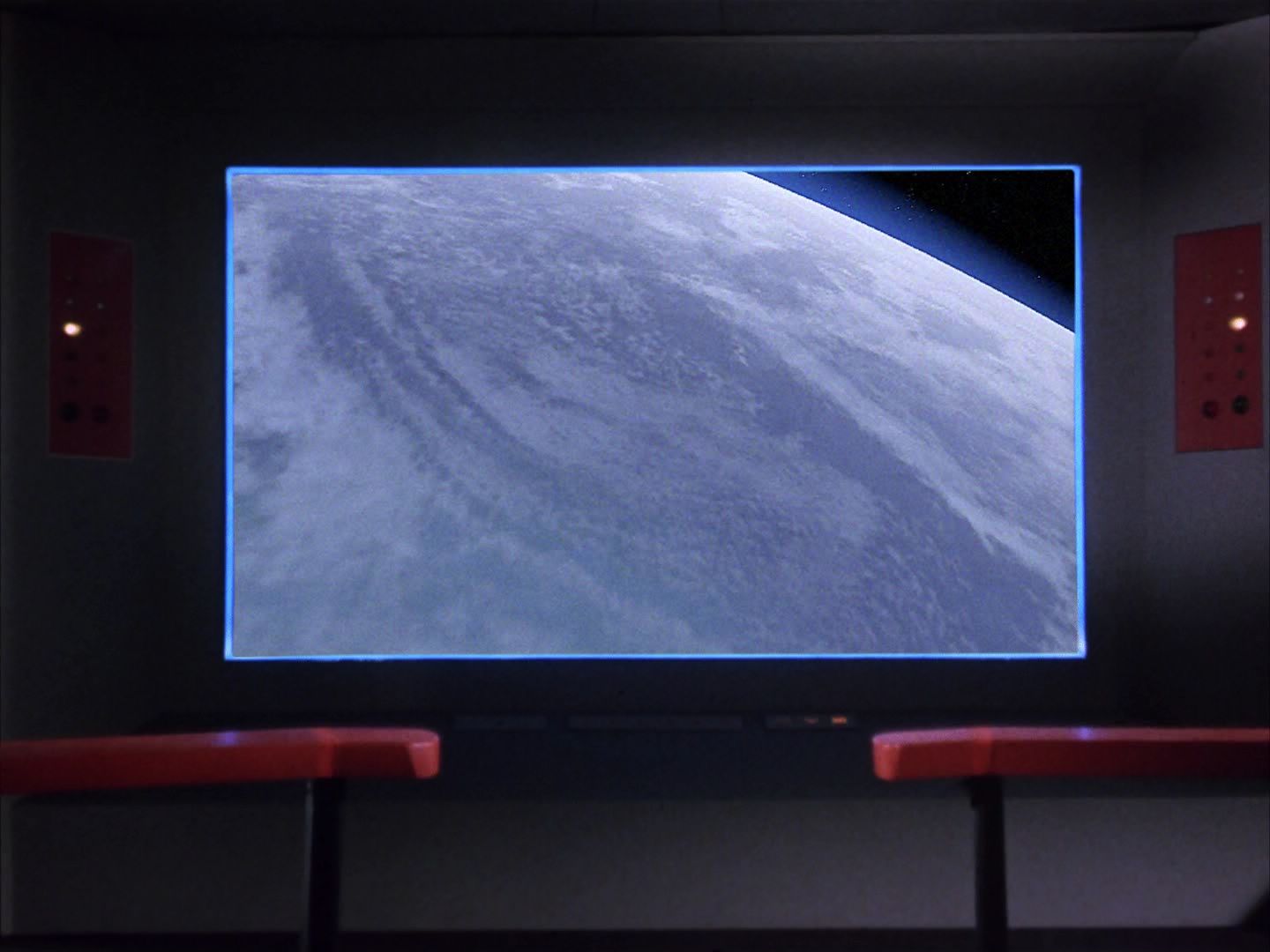 ariane179254_StarTrek_1x04_TheNakedTime-NewEffects_2298.jpg