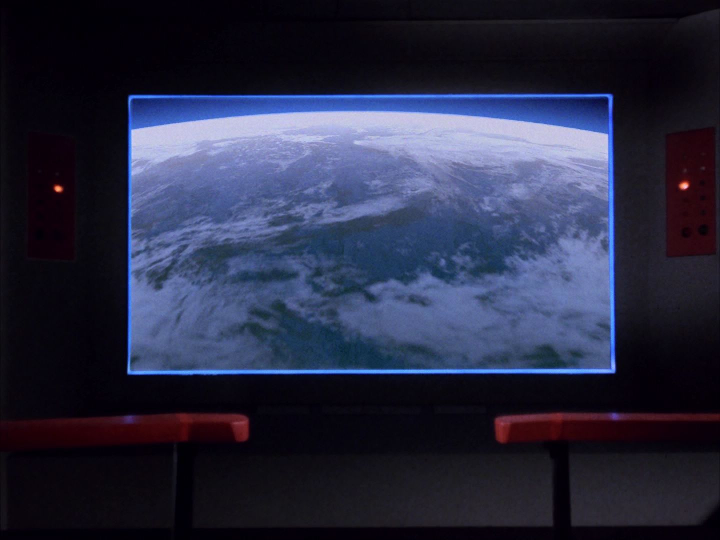ariane179254_StarTrek_1x04_TheNakedTime-NewEffects_2782.jpg
