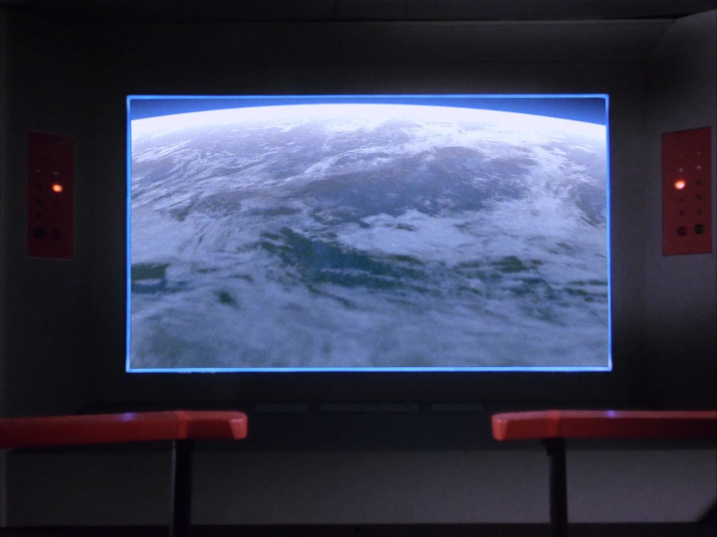 ariane179254_StarTrek_1x04_TheNakedTime-NewEffects_3171.jpg