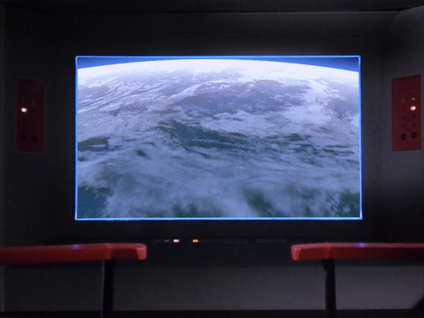 ariane179254_StarTrek_1x04_TheNakedTime-NewEffects_3178.jpg
