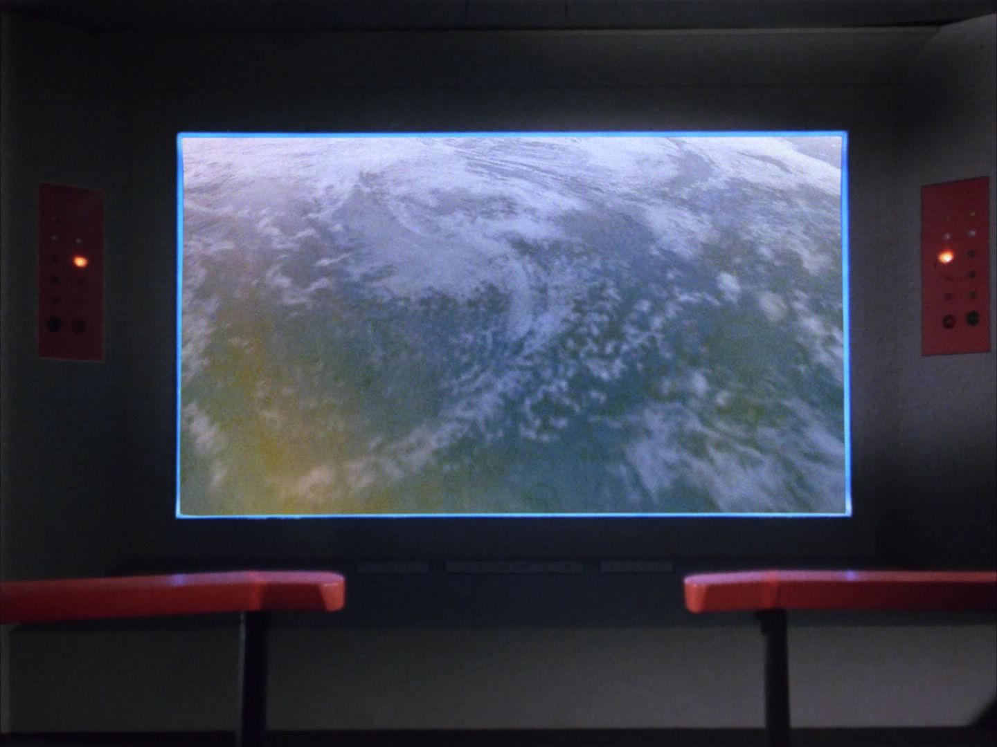 ariane179254_StarTrek_1x04_TheNakedTime-NewEffects_3228.jpg