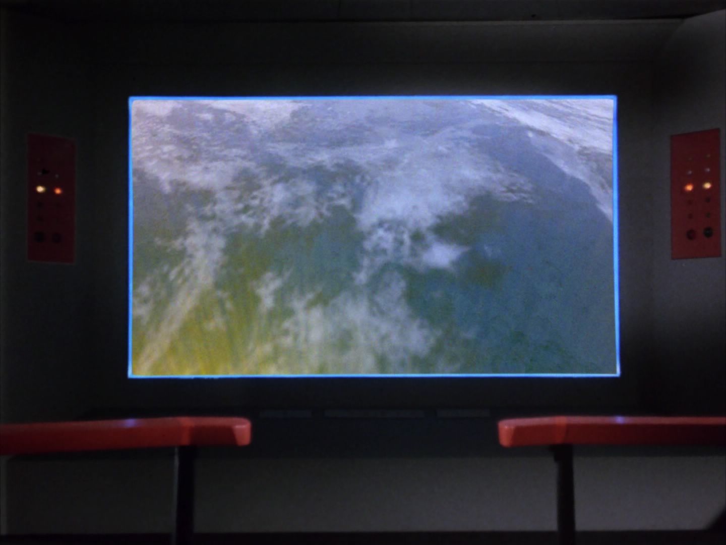 ariane179254_StarTrek_1x04_TheNakedTime-NewEffects_3248.jpg