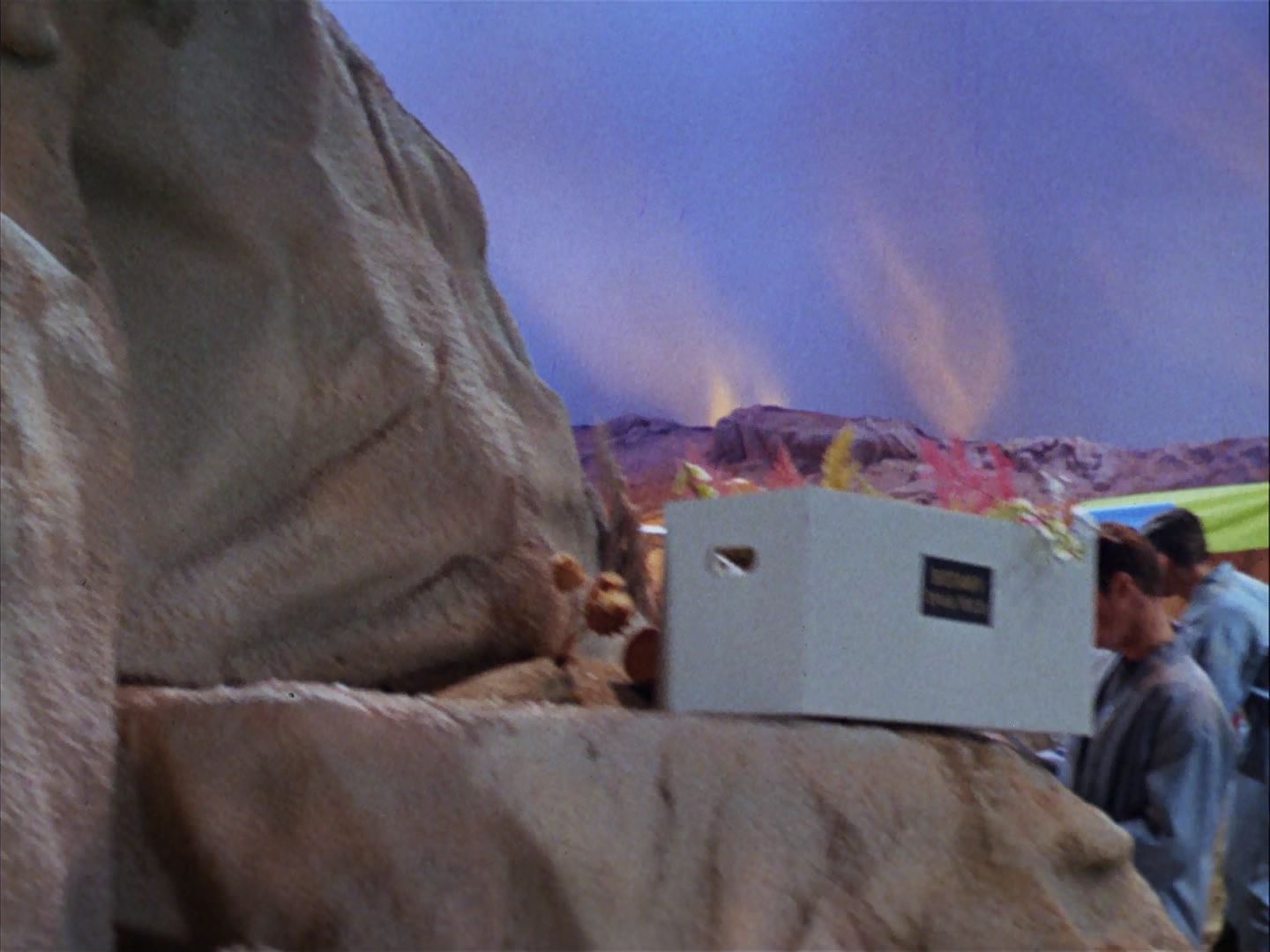 ariane179254_StarTrek_1x05_TheEnemyWithin_0018.jpg