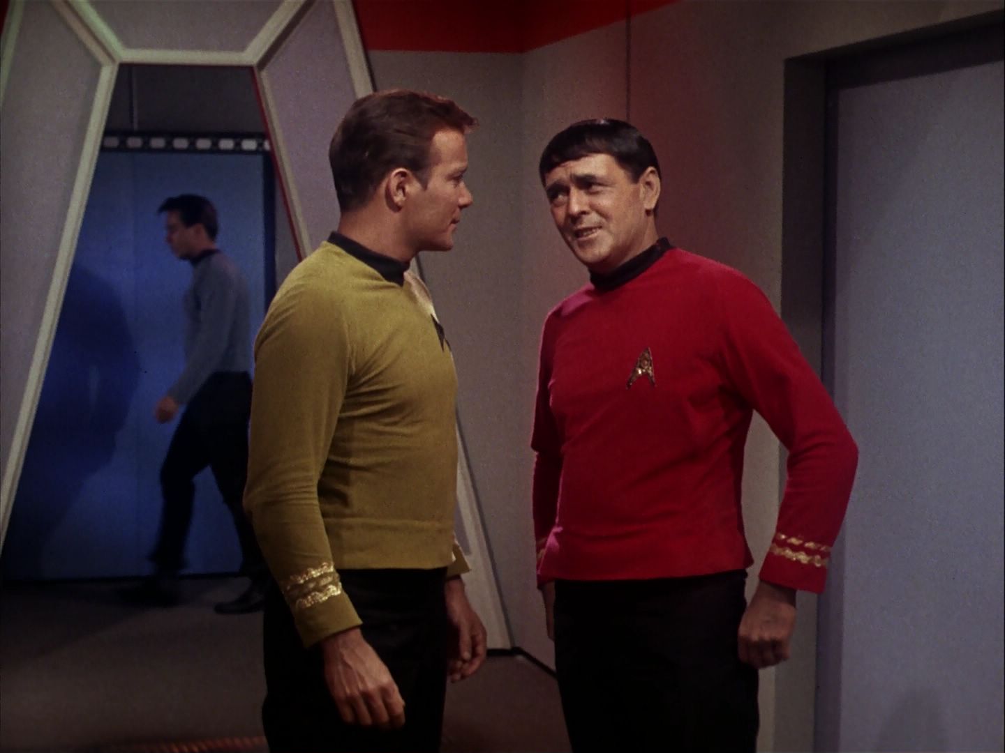 ariane179254_StarTrek_1x05_TheEnemyWithin_0319.jpg