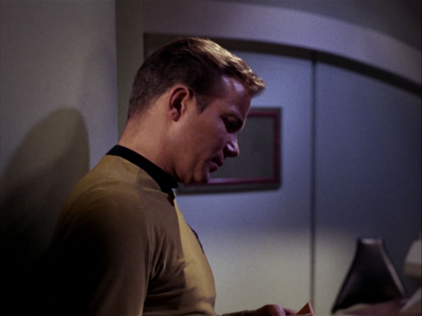 ariane179254_StarTrek_1x05_TheEnemyWithin_0345.jpg
