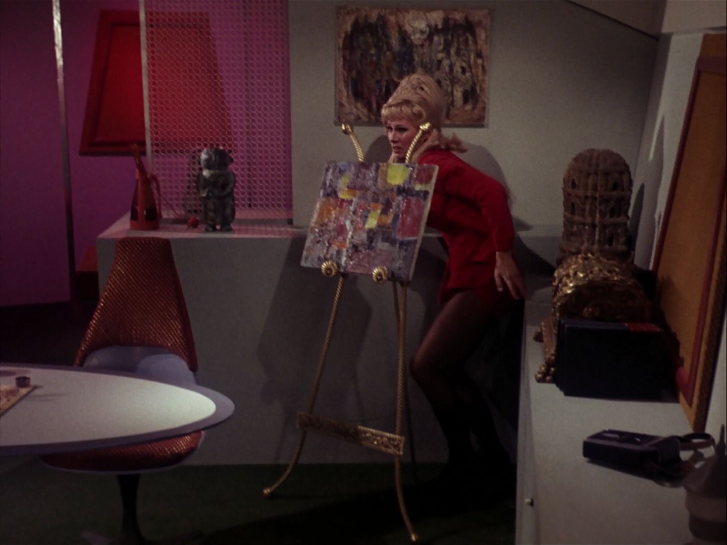 ariane179254_StarTrek_1x05_TheEnemyWithin_0703.jpg