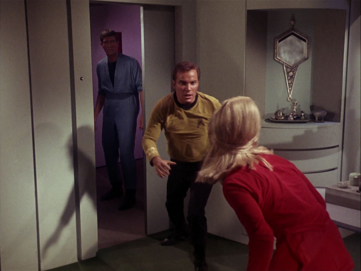 ariane179254_StarTrek_1x05_TheEnemyWithin_0714.jpg