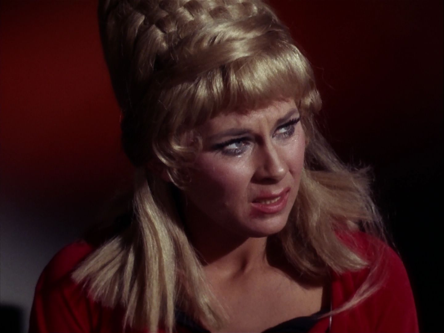 ariane179254_StarTrek_1x05_TheEnemyWithin_0814.jpg