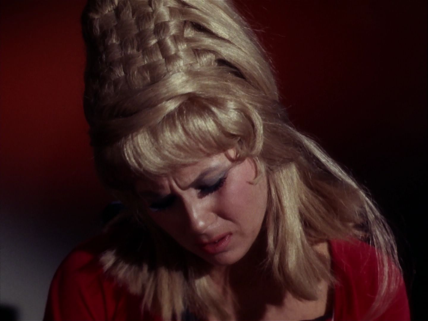 ariane179254_StarTrek_1x05_TheEnemyWithin_0815.jpg