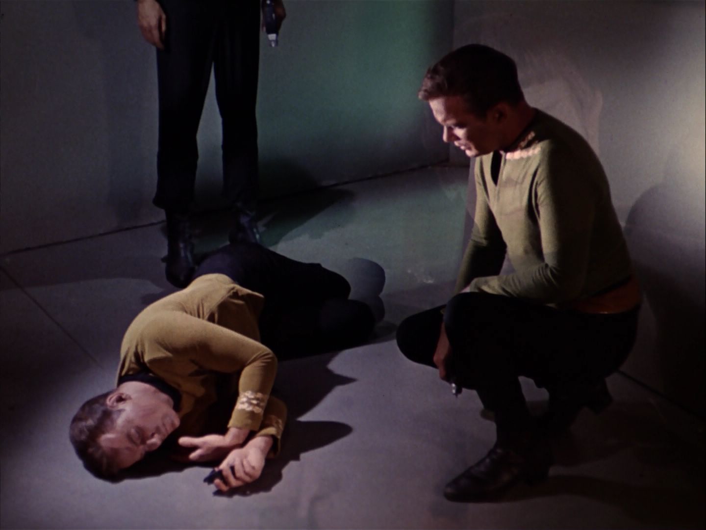 ariane179254_StarTrek_1x05_TheEnemyWithin_1618.jpg