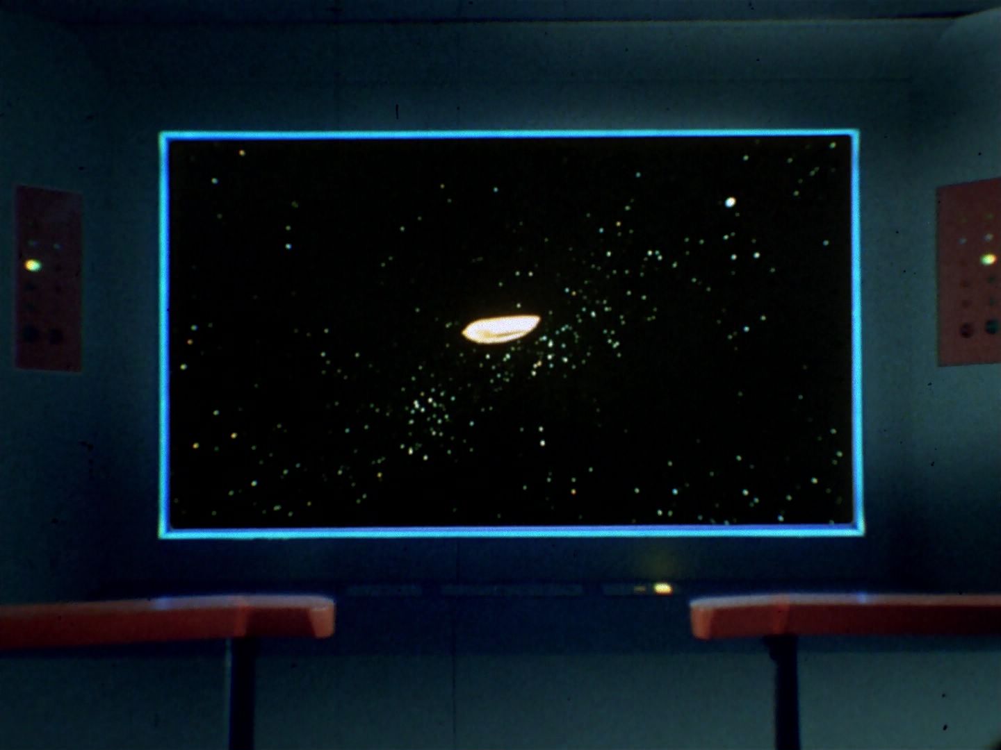 ariane179254_StarTrek_1x06_MuddsWomen_0020.jpg