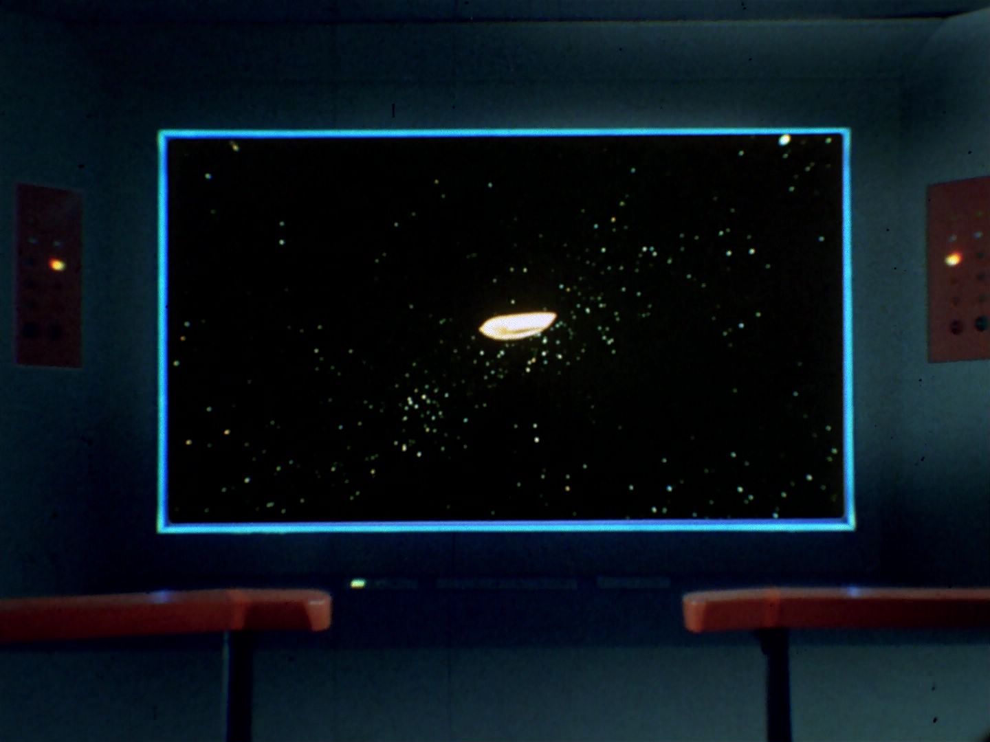 ariane179254_StarTrek_1x06_MuddsWomen_0021.jpg